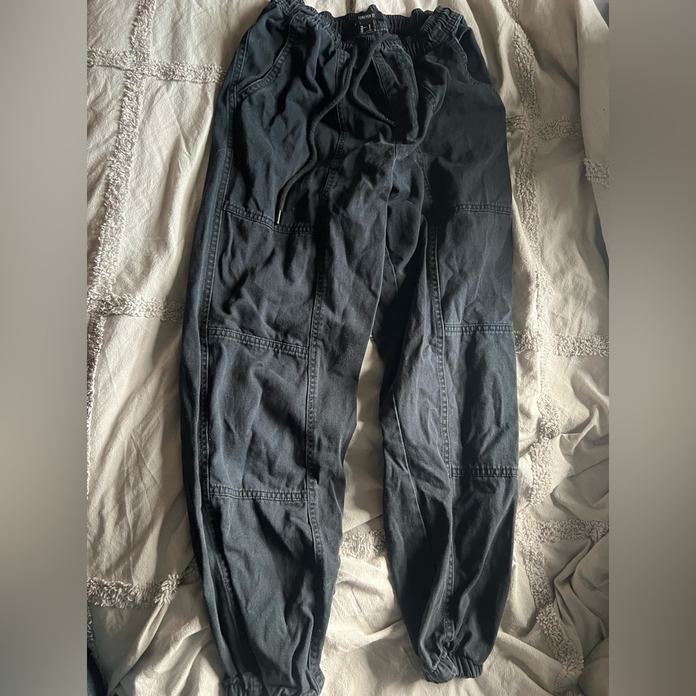 Grey streetwear cargos from Forever 21, size medium in woman’s.